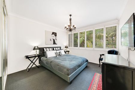 3 bedroom townhouse in the heart of Neutral Bay - Photo 2