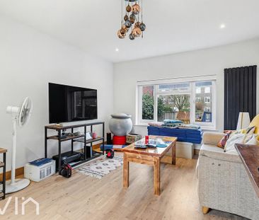 3 bedroom flat to rent - Photo 1
