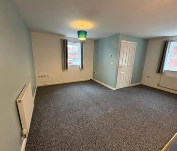 2 bedroom townhouse to rent - Photo 1