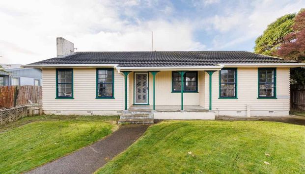 Kelvin Grove 3 Bedroom Home - Photo 1