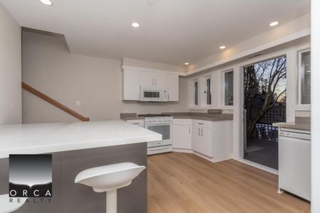 2-328 2nd Street East, North Vancouver - Photo 4