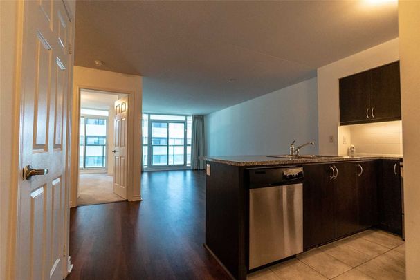 For Lease - 19 Grand Trunk Crescent Unit# 1008, Toronto, Ontario - Photo 1