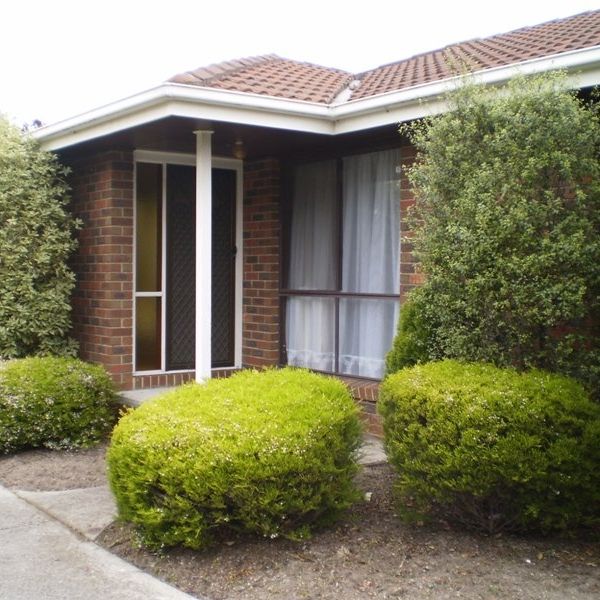 6 MONTH LEASE ONLY - Photo 1