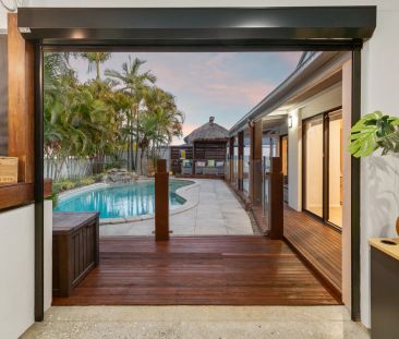 4 Bedroom Luxury Family Oasis for Rent – In Exclusive Monterey keys - Photo 5