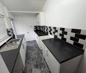 2 Bed Terraced House, Cobden St, M9 - Photo 6