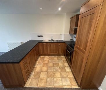 2 bedroom ground floor flat to rent - Photo 6