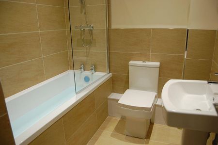 2 bedroom apartment to rent - Photo 4