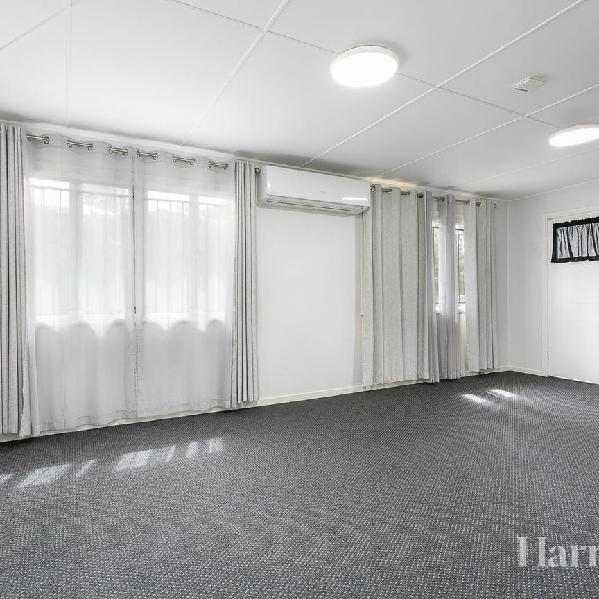 Spacious Windsor Gem - Photo 1