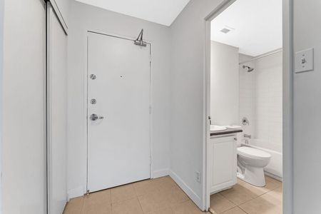 145 York St - Photo 2