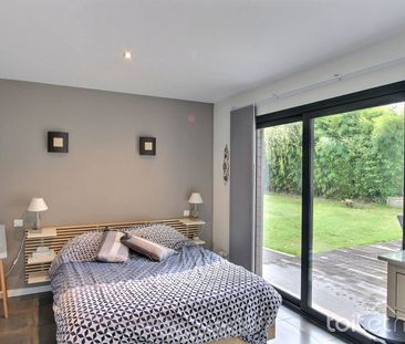 Location Maison 7 pièces 190m² ST REMY LES CHEVREUSE 78470 - Photo 3