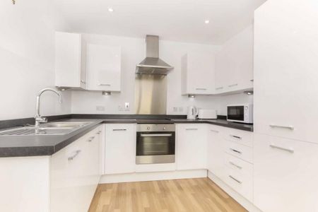 1 bedroom flat to rent - Photo 2