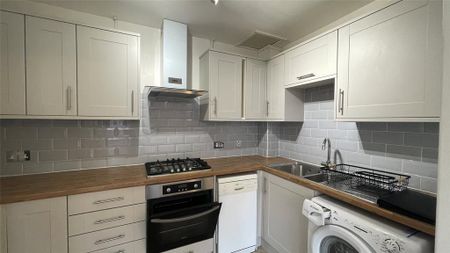 2 bedroom apartment to rent - Photo 3