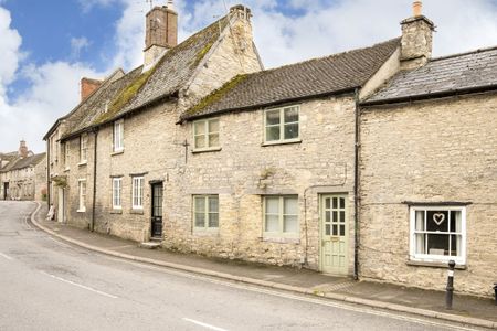 West End, Witney - Photo 2
