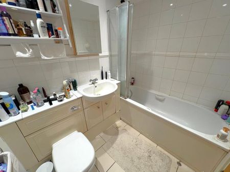 1 bedroom flat to rent - Photo 5