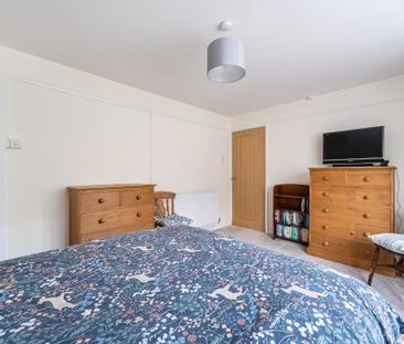 Whitfield Road, Haslemere, GU27 - Photo 5