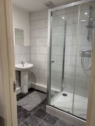 Room in a Shared Flat, Old Kent Road, SE15 - Photo 1