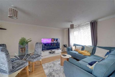 Clare Close, Mildenhall, Bury St. Edmunds, Suffolk, IP28 - Photo 5