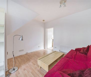 Chesthunte Road, N17, London - Photo 2