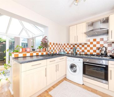 2 bedroom terraced house to rent - Photo 2