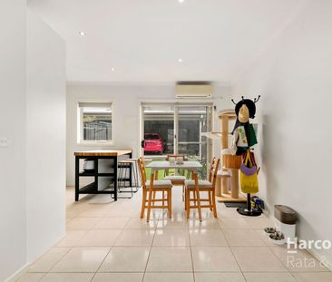 Modern 2-Bedroom Home in Craigieburn - Photo 2