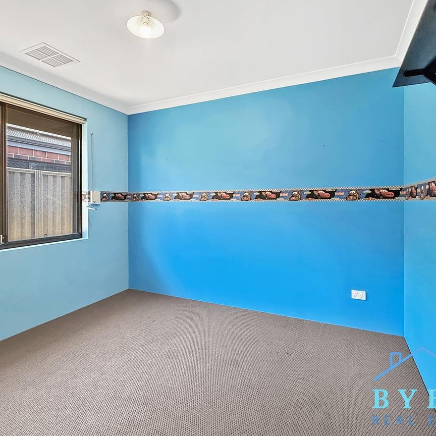 11 Harding Outlook, South Yunderup - Photo 1