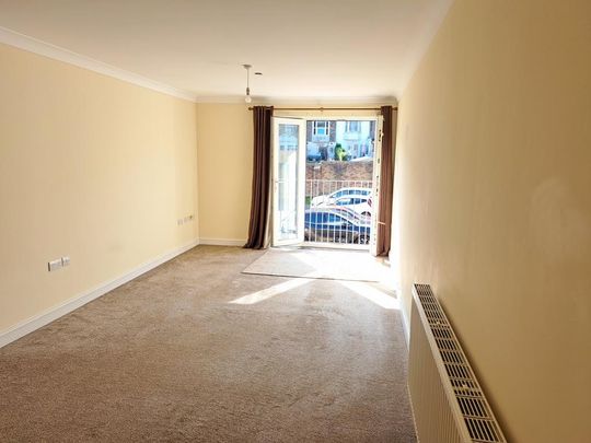 2 bedroom flat to rent - Photo 1