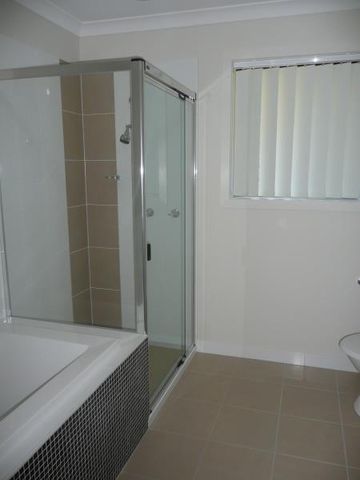 6 Pleasant Drive, Redbank Plains QLD 4301 - House For Rent | Domain - Photo 5