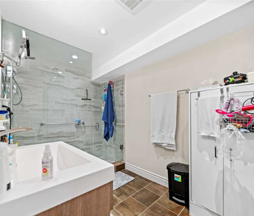 For Lease - 214 Stonemanor Avenue Unit# Basement, Whitby, Ontario - Photo 4