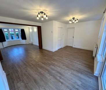 5 bedroom semi-detached house to rent - Photo 3