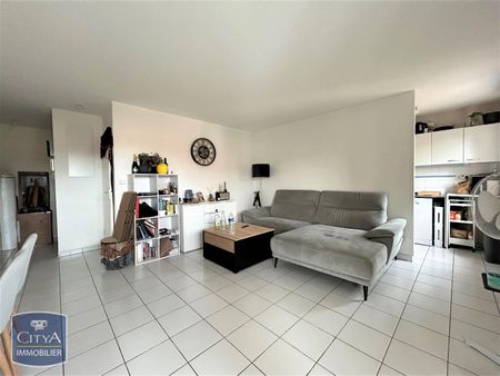 Location Appartement 2 pièces 48m² BRESSOLS 82710 - Photo 2