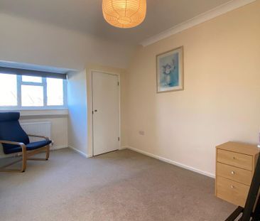 4 bedroom detached house to rent - Photo 6