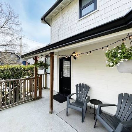 **BRIGHT** Corner 2nd Level Kitsilano 1 Bed, Furnished - Photo 4