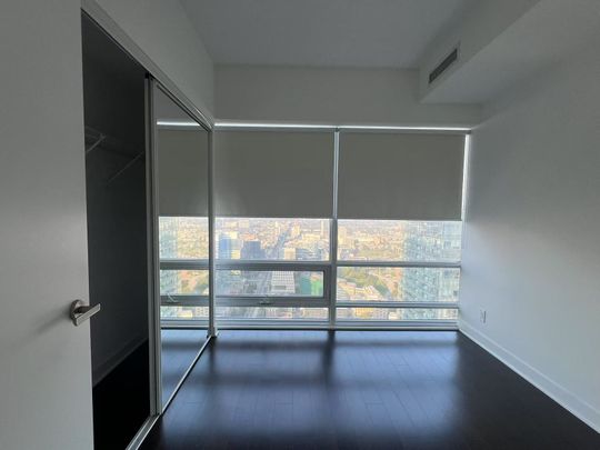 For Lease - 15 Grenville Street Unit# 4703, Toronto, Ontario - Photo 1