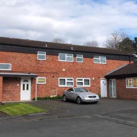 Crofters Close Room 4 - Photo 4