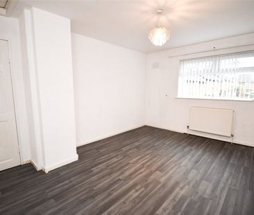 Royden Road, CH49 4NA, Upton - Photo 5