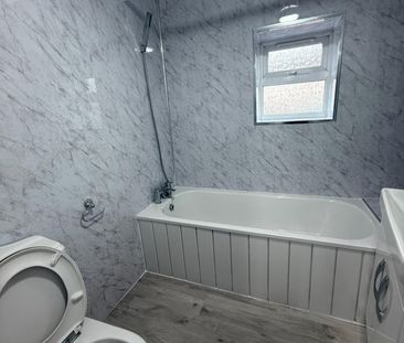 3 Bed Semi-Detached House, Redbridge Lane East, IG4 - Photo 6