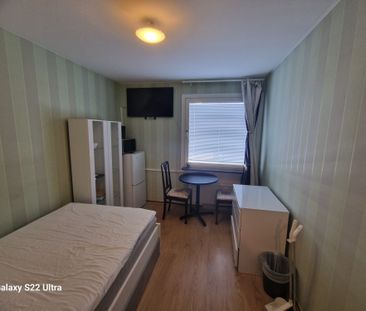 Hallonbergsvägen, Sundbyberg - Photo 2