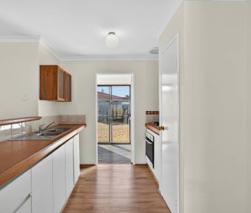 Quiet CuldeSac Retreat - Photo 3