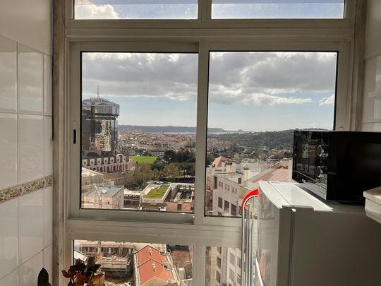 Apartamento T1 para Arrendamento no coração de Lisboa - Photo 1