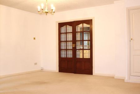 2 bedroom maisonette to rent - Photo 2