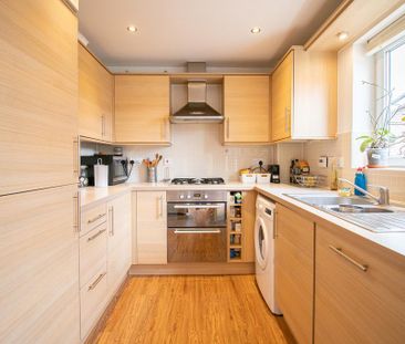2 bedroom apartment to rent - Photo 5