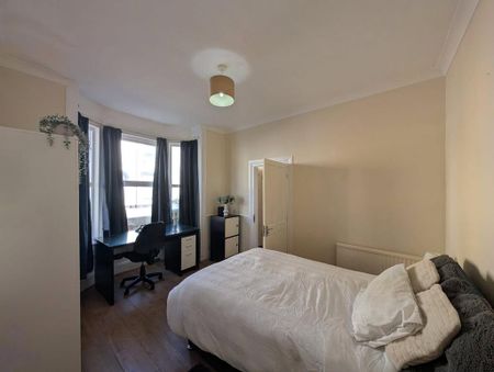 1 bedroom property to rent - Photo 3