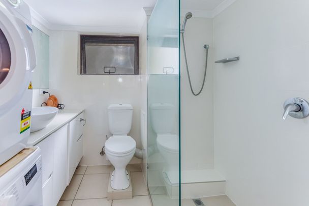 Unit 104/150 Duporth Avenue, Maroochydore. - Photo 1