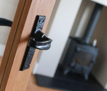 3 bedroom terraced house to rent - Photo 3