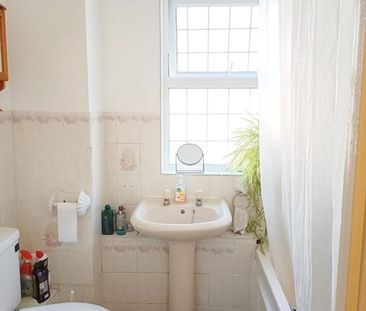 Room in a Shared House, Minnow Walk, SE17 - Photo 5