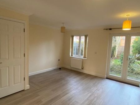 Horley - Photo 5