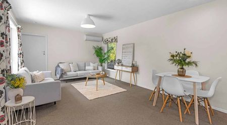 Charming 3BR Home In Halswell - Photo 4