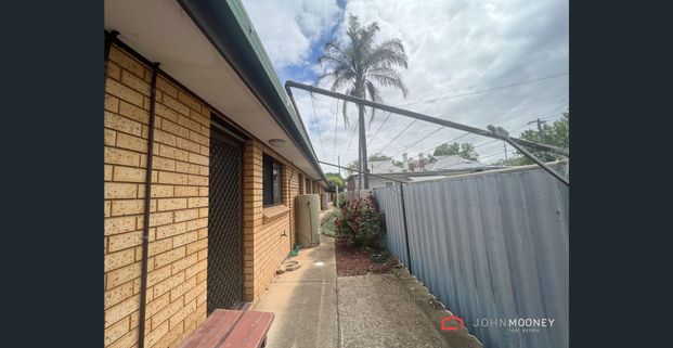 Charming 3-Bedroom Rental in the Heart of Wagga on Best St - Photo 1