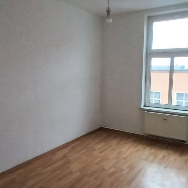 Schöne 3-Raum-WE, ruhige Wohnlage, bahnhofs- und zentrumsnah gelegen, ab sofort - Photo 1