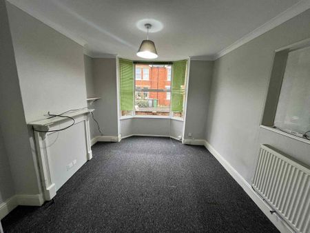 3 bedroom end of terrace house to rent - Photo 4